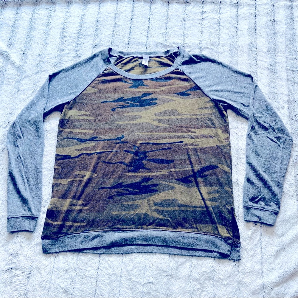 Alternative Apparel camo long sleeve